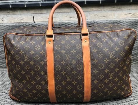 reistas hond louis vuitton|louis vuitton online shopping.